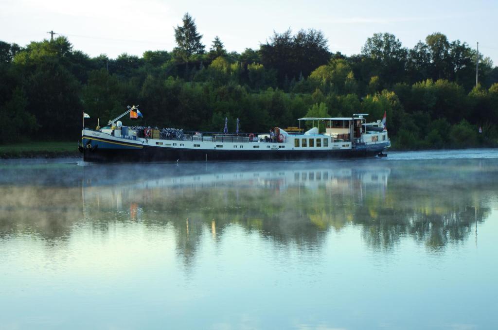 Hotelboat Allure Amsterdam Ngoại thất bức ảnh